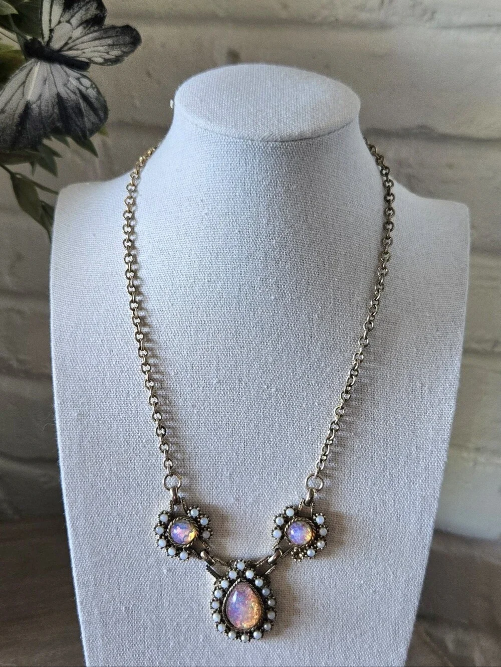 Vtg Sarah Coventry Pink Opalesque Necklace, Pearl, Adjustable, 14